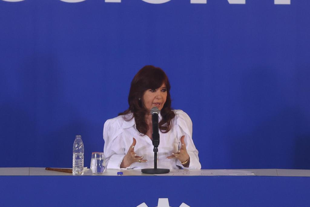 La expresidenta y actual vicepresidenta de Argentina, Cristina Fernández, en una fotografía de archivo. EFE/Juan Ignacio Roncoroni

