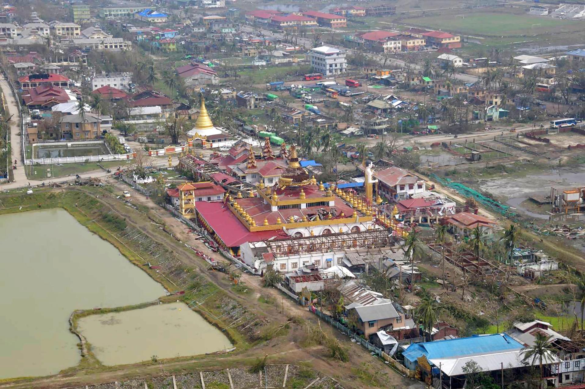 A handout photos made available by the Myanmar Military Information team shows an aerial view of damage temple and buildings after cyclone Mocha made landfall in Sittwe, Rakhine State, Myanmar, 15 May 2023. EFE-EPA/MYANMAR MILITARY INFORMATION / HANDOUT HANDOUT EDITORIAL USE ONLY/NO SALES