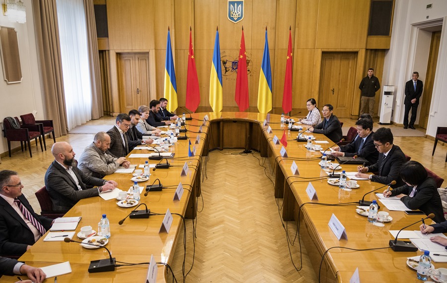 Reunión del enviado chino para la paz en Ucrania