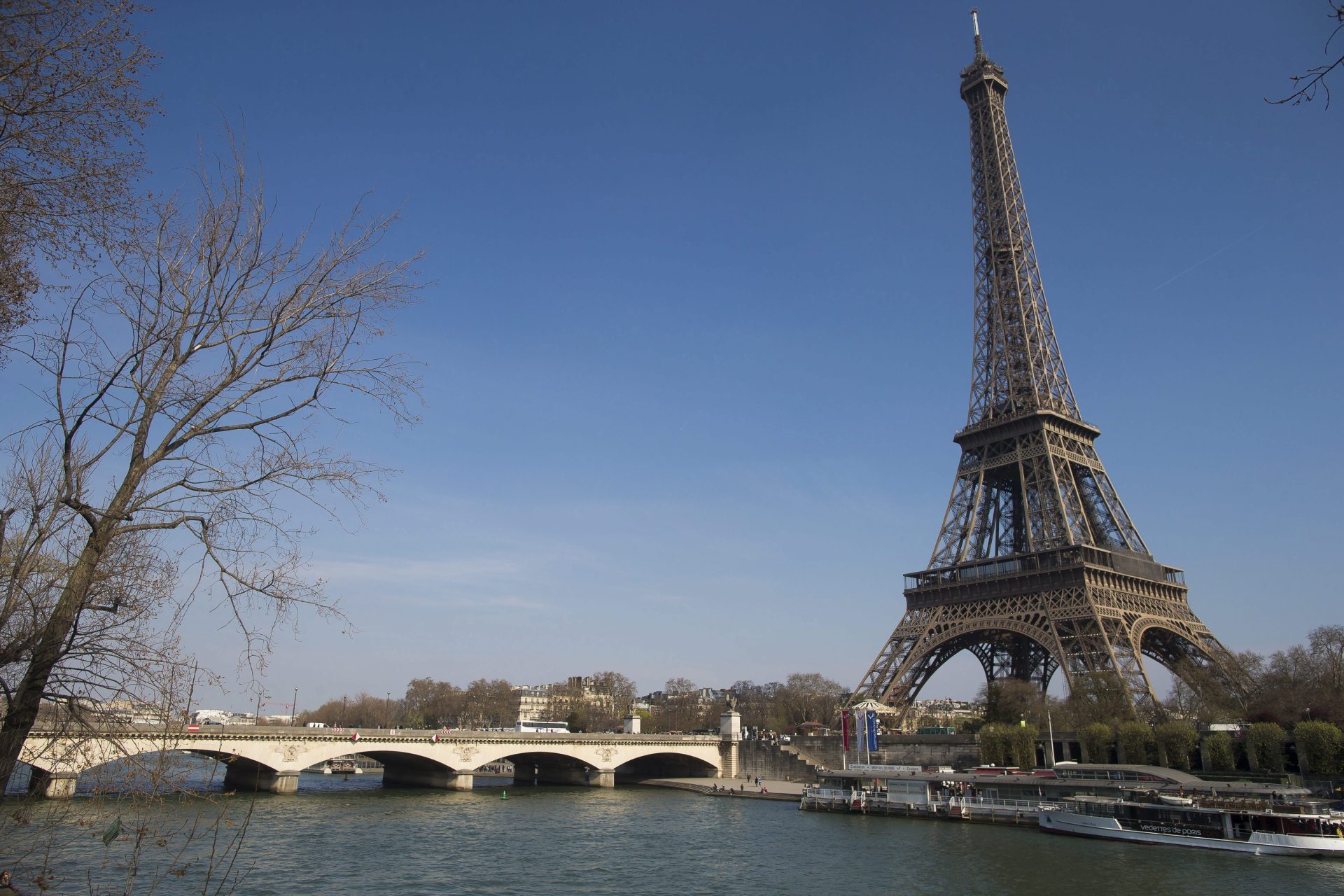 Vista general de la Torre Eiffel en París.