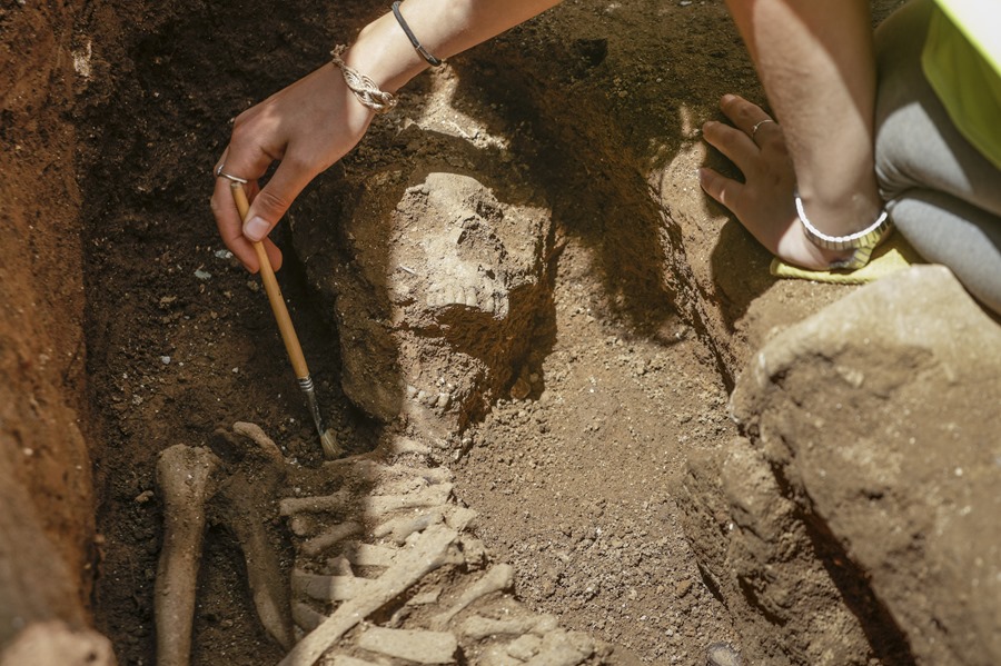 Halladas en Barcelona siete tumbas con restos humanos, cuatro de ellas de la época romana