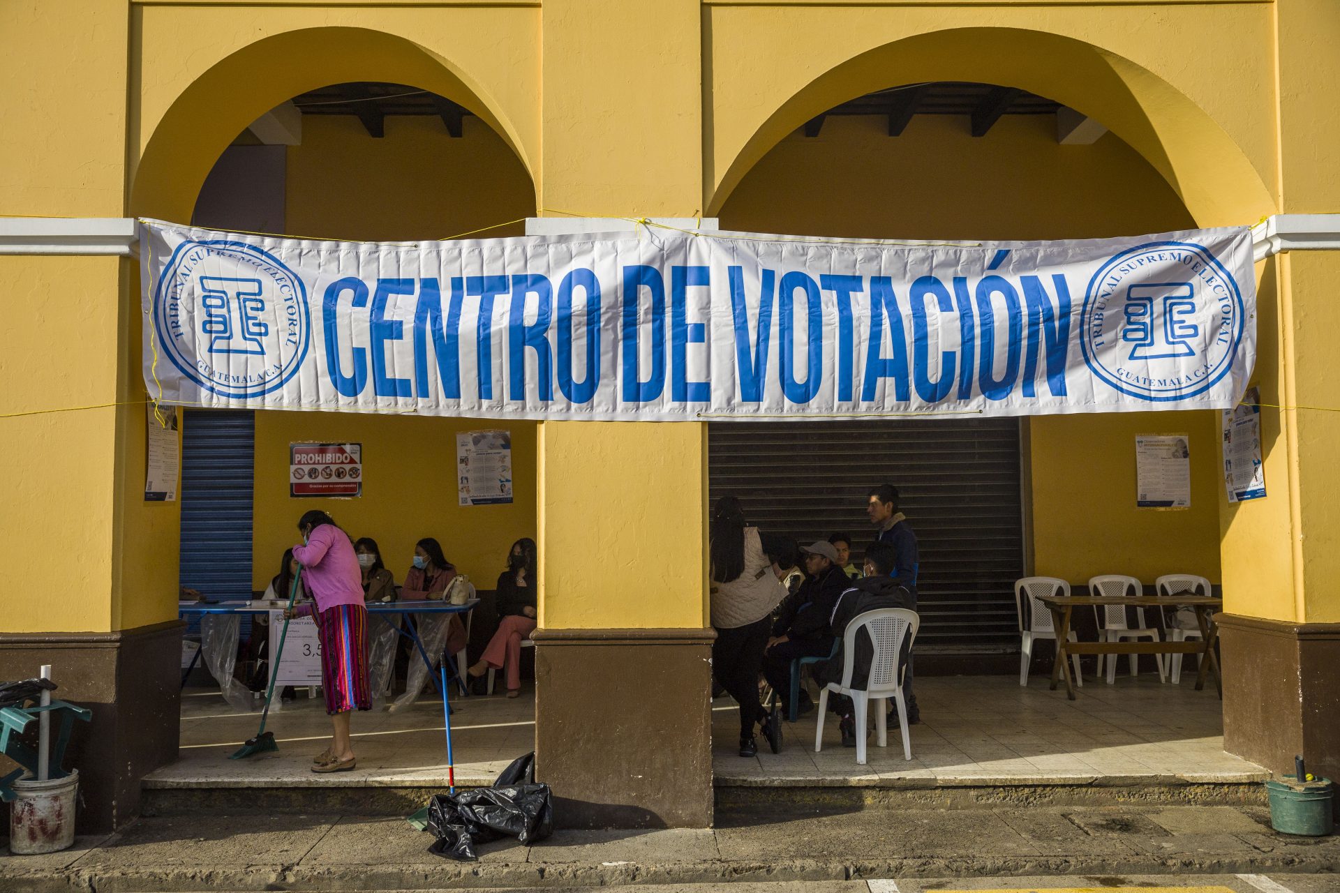 Los centros de votación cierran en Guatemala y empieza el conteo