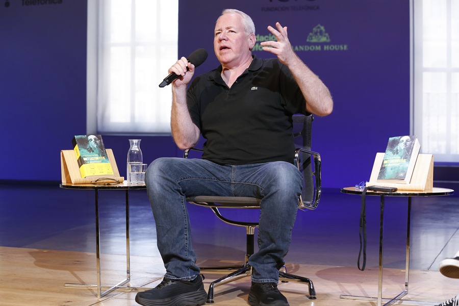 The American writer Bret Easton Ellis during the presentation of his latest novel 'Los destrozos' at the Fundación Telefónica in Madrid on Monday. 
