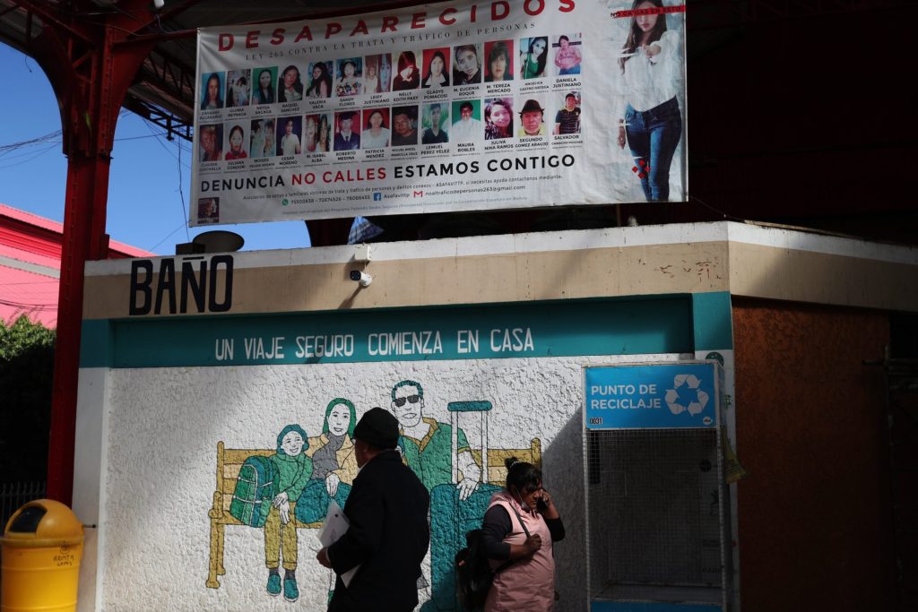 Fotografía de un mural alusivo a la prevención de feminicidios, el 27 de junio de 2023, en La Paz (Bolivia). EFE/Luis Gandarillas