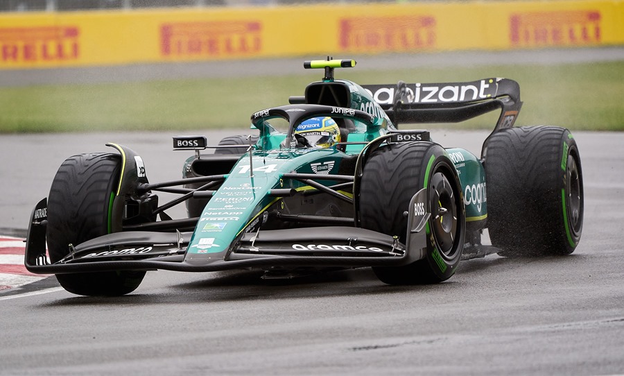 El piloto español de Fórmula 1 Fernando Alonso de Aston Martin durante la sesión de clasificación para el Gran Premio de Fórmula 1 de Canadá. 