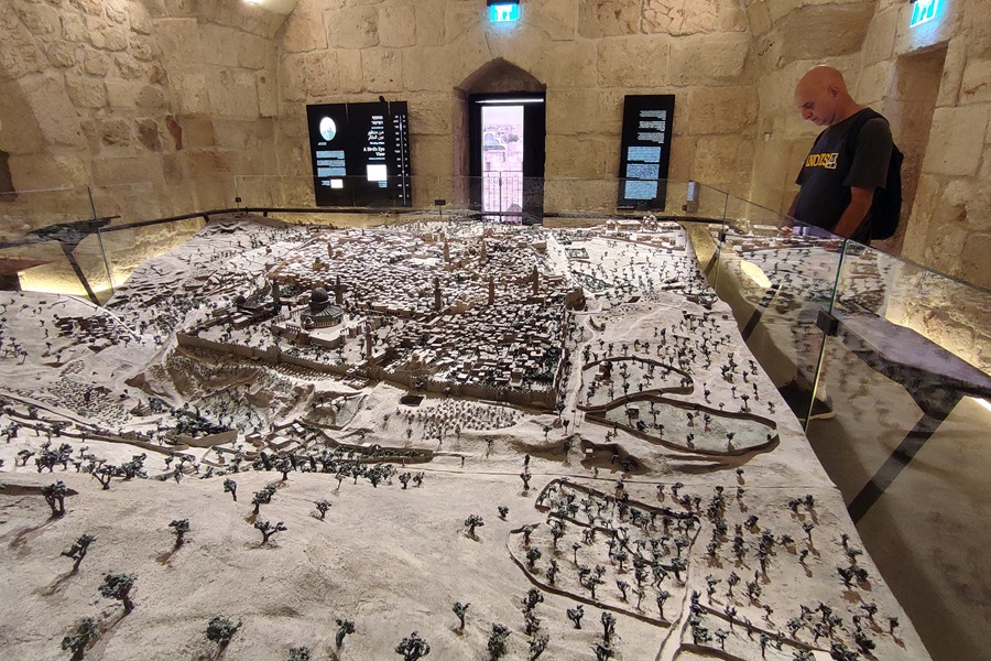 El Museo Torre de David, en la Ciudad Vieja de Jerusalén, reabre sus puertas al público.