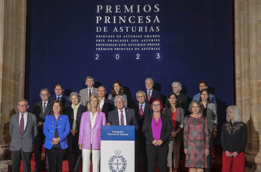 La lucha contra las bacterias resistentes a antibióticos: Premio Princesa de Asturias de Investigación