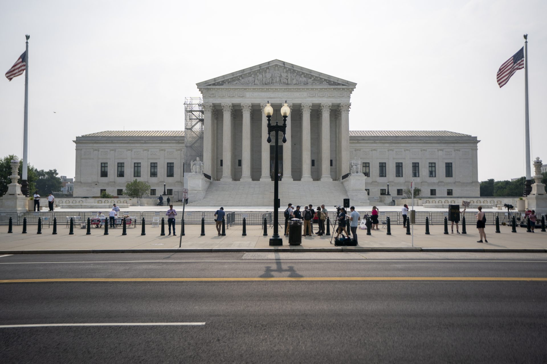 Vista exterior de la sede del Tribunal Supremo de EE.UU., en Washington, este 30 de junio de 2023. EFE/Shawn Thew