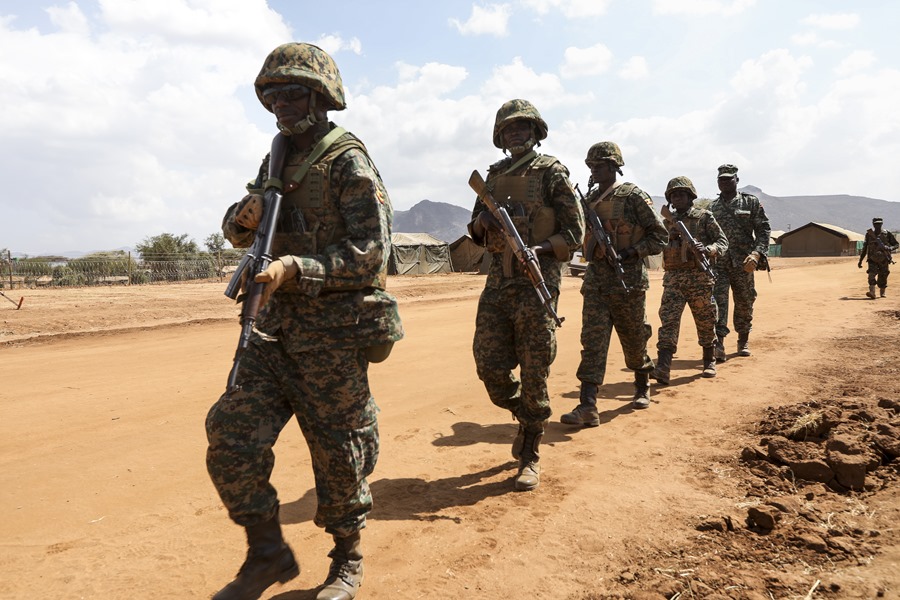 Imagen de archivo de una unidad de las Fuerzas de Defensa del Pueblo de Uganda (UPDF) durante un ejercicio militar en Kenia, el pasado mes de febrero.