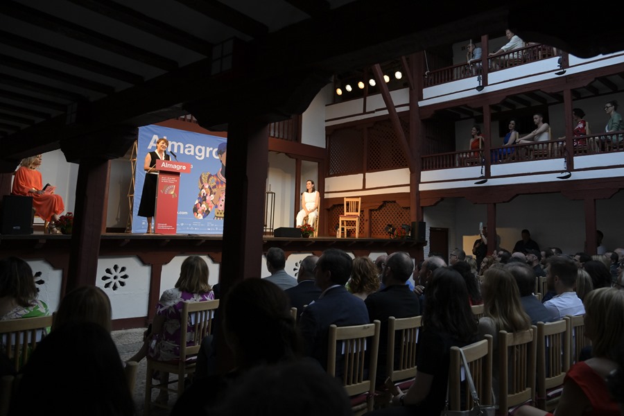 Fotografía del acto de inauguración del 46 Festival Internacional de Teatro Clásico de Almagro y entrega de Premio Corral de Comedias a Blanca Portillo, en Almagro (Ciudad Real). 