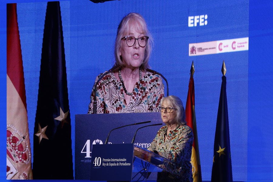 La presidenta de la Agencia EFE, Gabriela Cañas, ofrece un discurso durante los Premios Internacionales Rey de España de Periodismo 2023, este jueves en Madrid.
