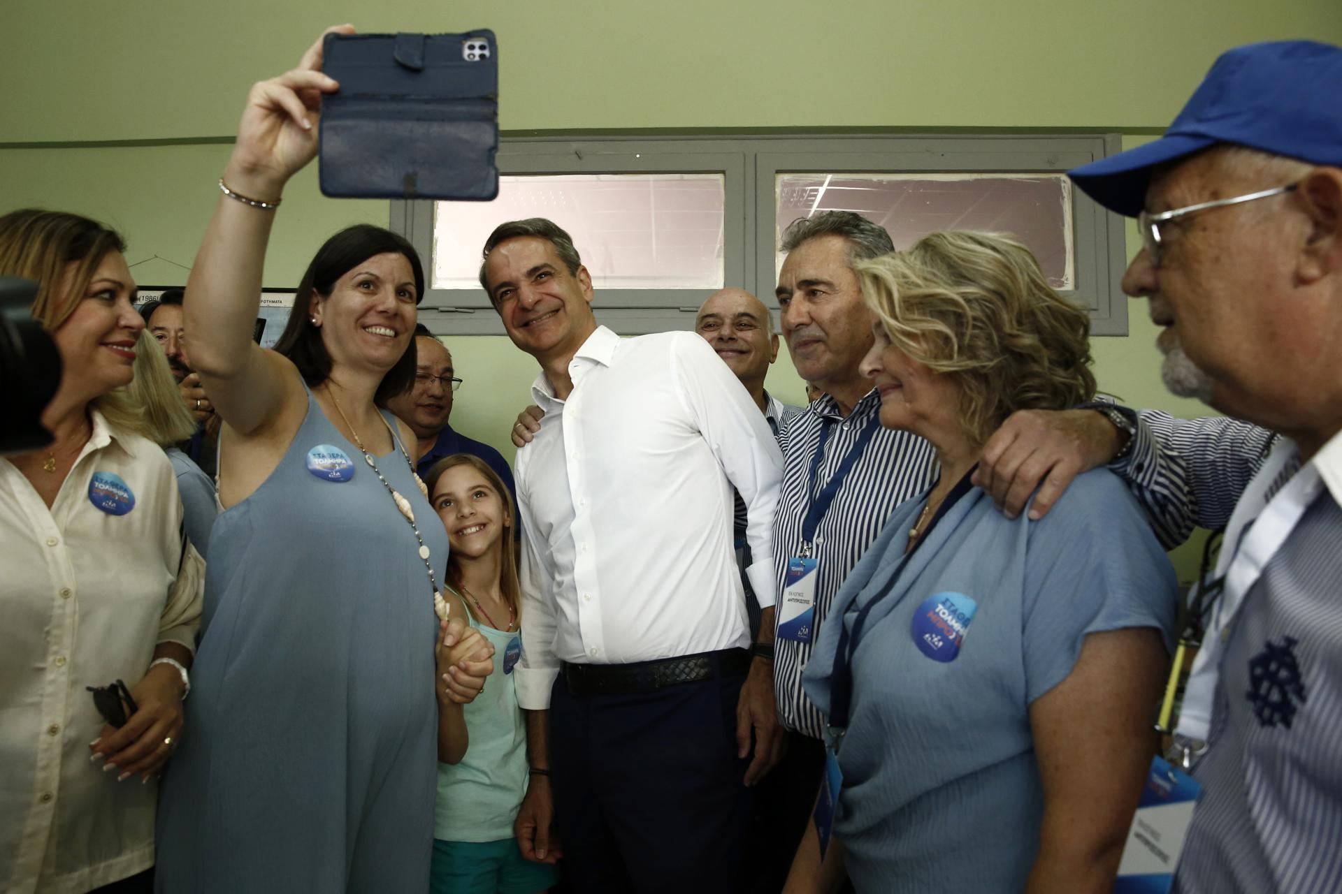 Mitsotakis gana las elecciones griegas, según las encuestas