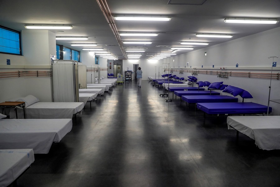 Spain needs 35,000 more hospital beds to reach the European average