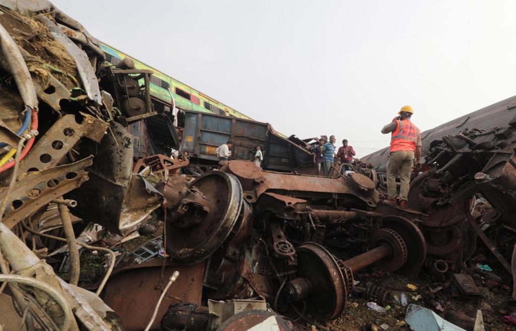 Rescue work continues as India train accident death toll rises to 238