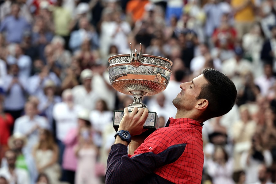 Djokovic gana Roland Garros