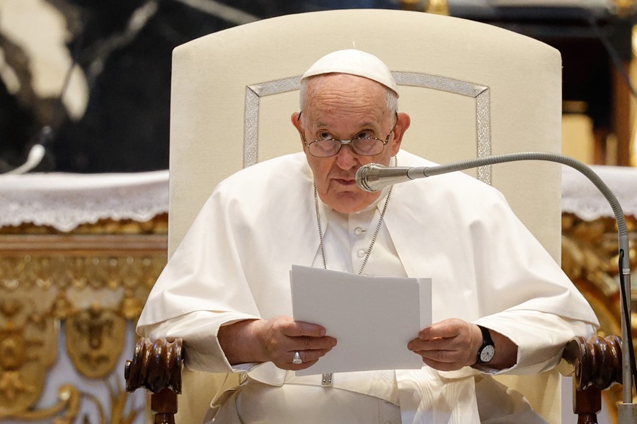 El papa en el Vaticano