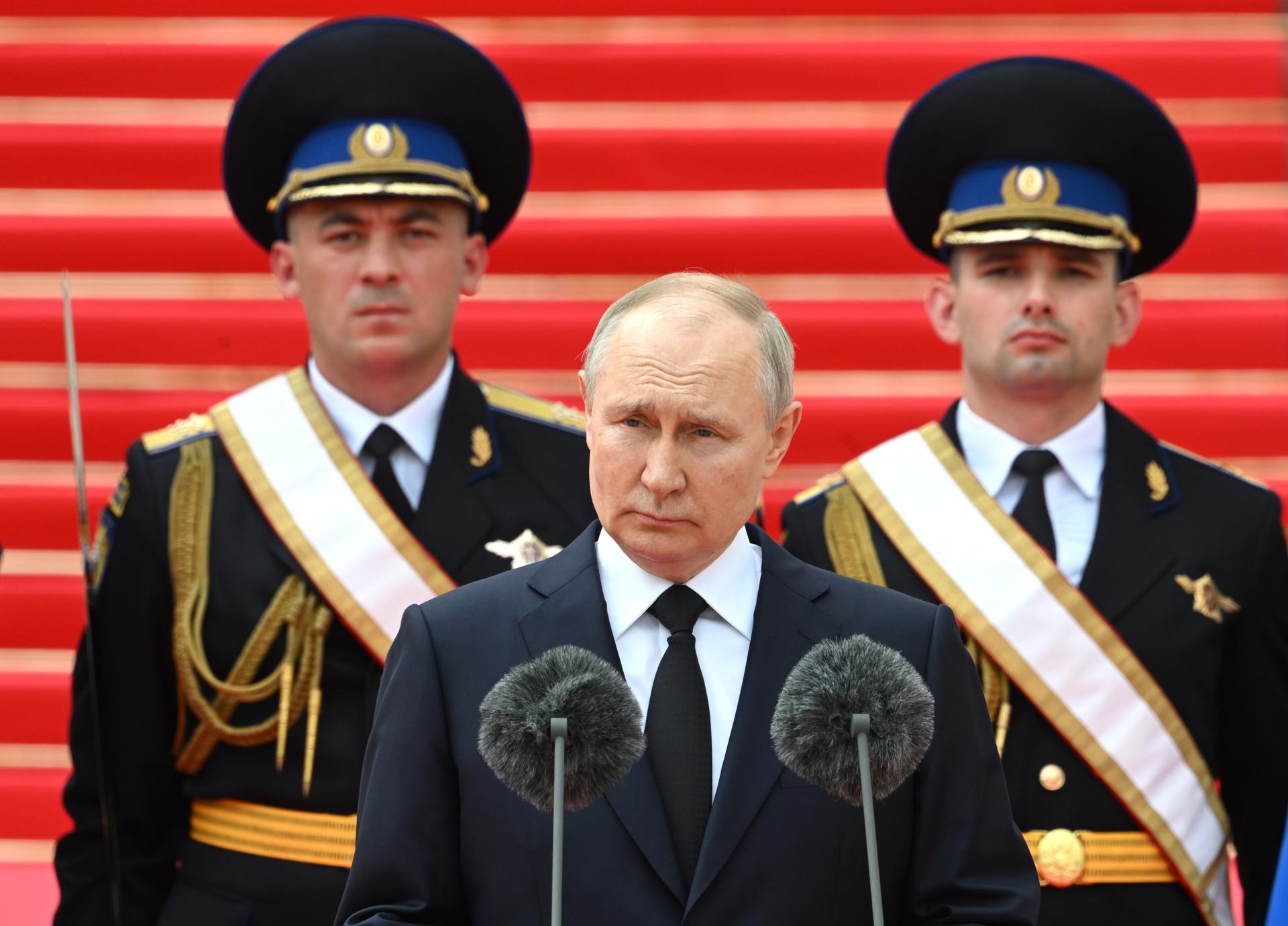 Russian President Vladimir Putin addressing units of the Russian Defence Ministry, the Russian National Guard Troops (Rosgvardiya), the Russian Ministry of Internal Affairs (MVD), the Russian Federal Security Service (FSB) and the Russian Federal Protective Service (FSO), who ensured order and legality during the mutiny, at the Kremlin, in Moscow, Russia, 27 June 2023. EFE-EPA/SPUTNIK/KREMLIN / POOL MANDATORY CREDIT
