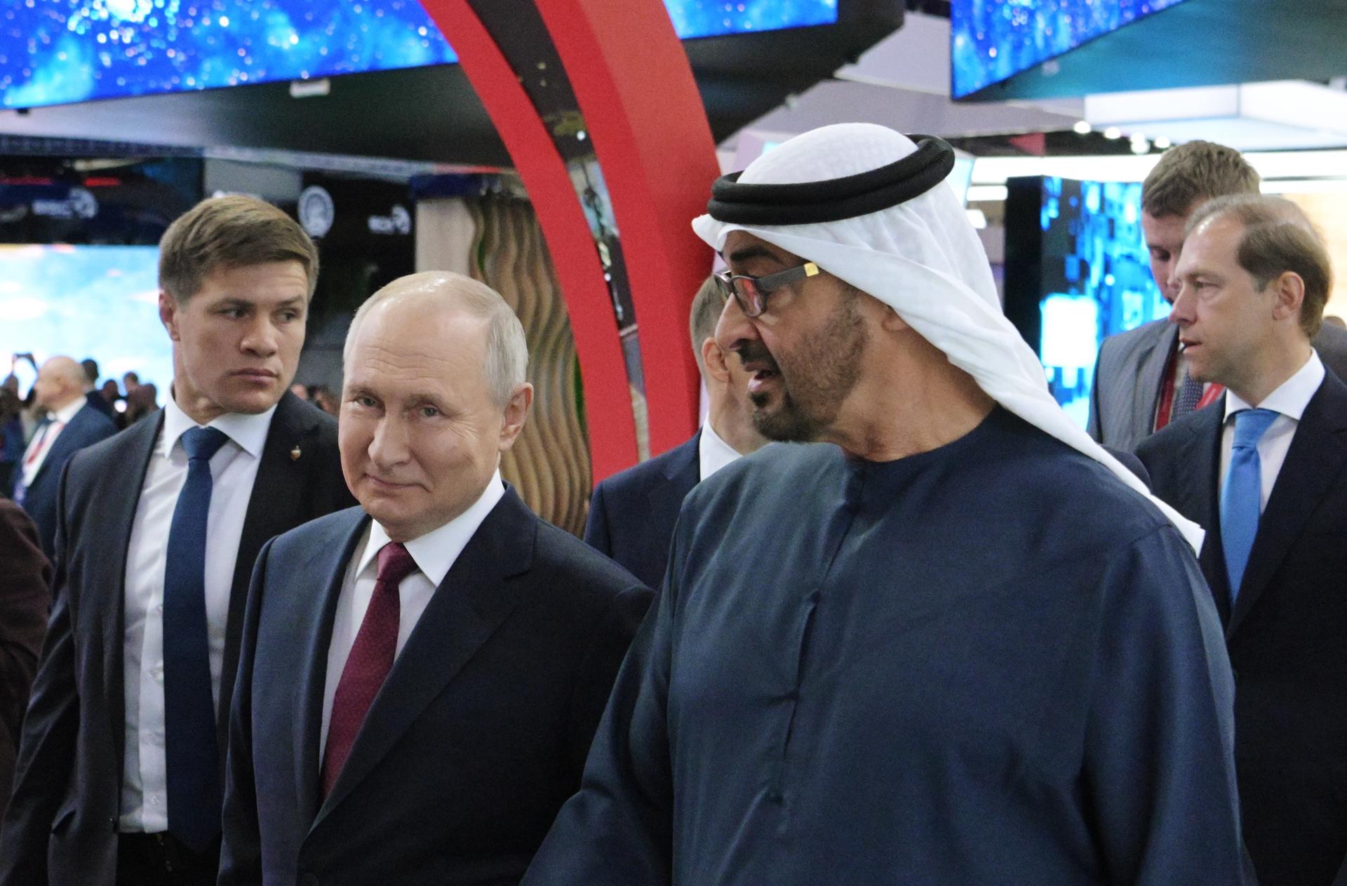 Russian President Vladimir Putin (front L) and United Arab Emirates President, Sheikh Mohamed bin Zayed Al Nahyan (front R) attend an exhibition of the United Arab Emirates during The St. Petersburg International Economic Forum (SPIEF) in St. Petersburg, Russia, 16 June 2023. EFE/EPA/ALEXEI NIKOLSKY / HOST PHOTO AGENCY / POOL MANDATORY CREDIT