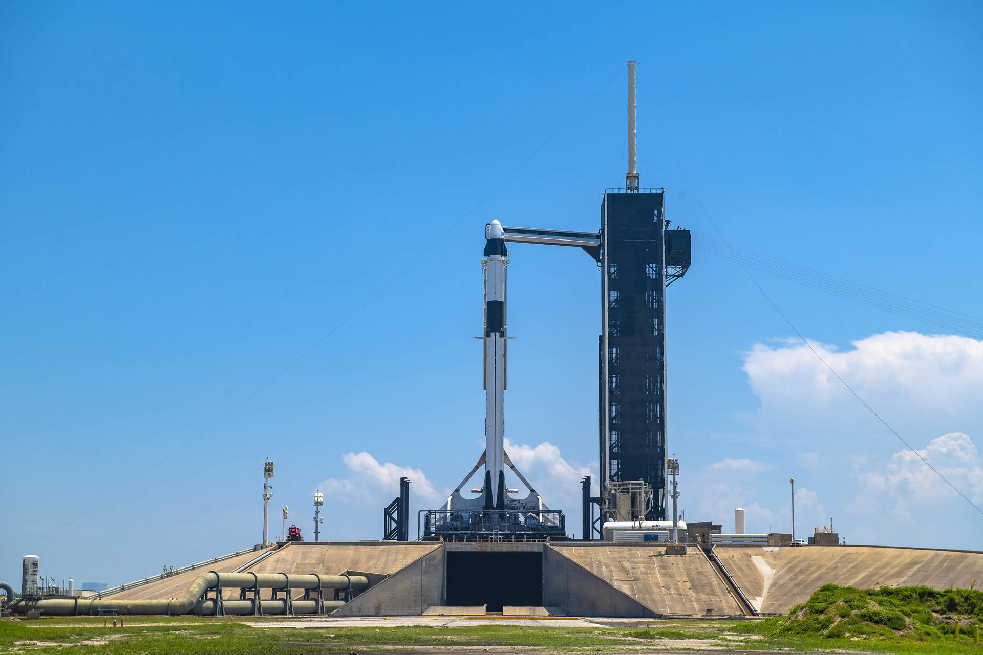 File photo provided by Axiom Space showing the SpaceX Dragon Freedom capsule sitting atop a Falcon 9 rocket on a launch pad. EFE/Axiom Space