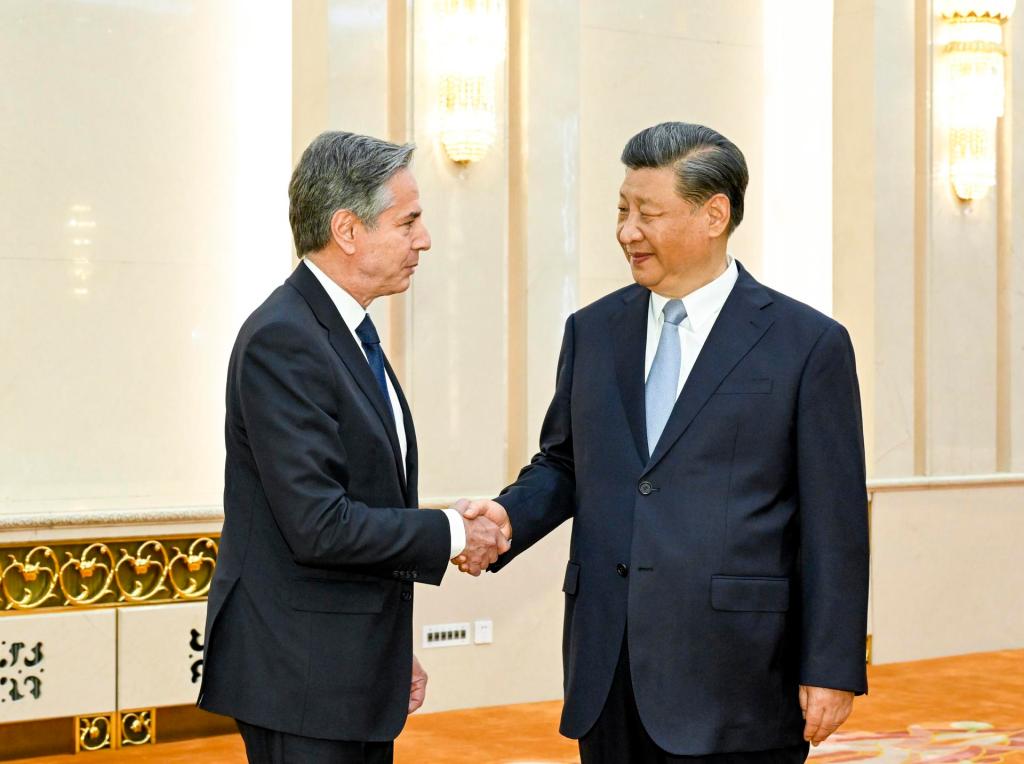 El presidente chino, Xi Jinping, recibía el lunes en Pekín al secretario de Estado estadounidense, Antony Blinken.
