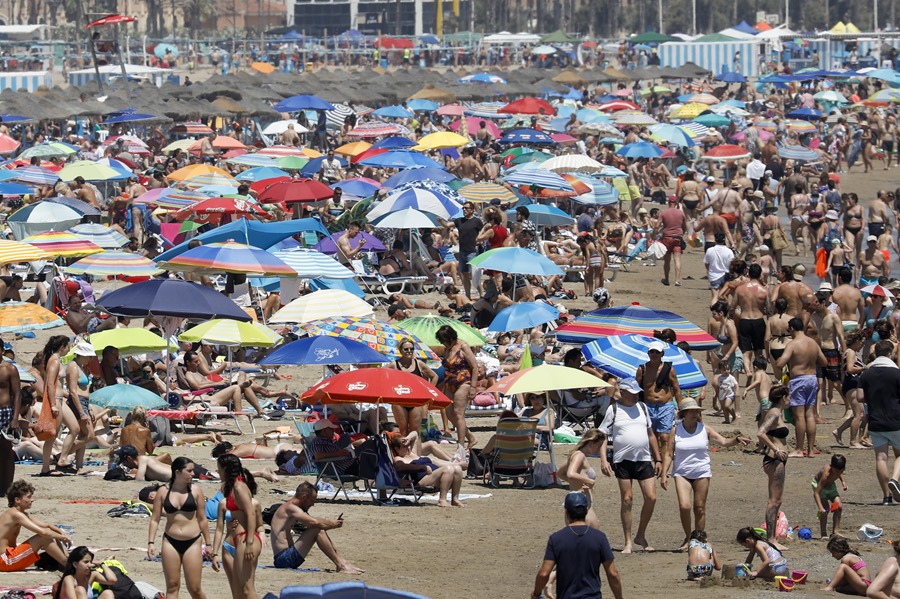 Las agencias de viajes españolas esperan un verano récord en reservas y precios históricos