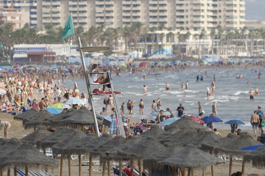 Buenas perspectivas para el turismo en verano pese a la ralentización de reservas