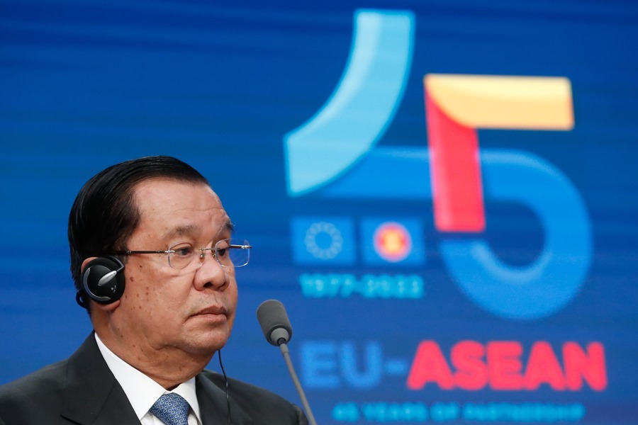 El, hasta hoy, primer ministro de Camboya, Hun Sen, en la Cumbre Conmemorativa UE-ASEAN celebrada en Bruselas, en diciembre de 2022.