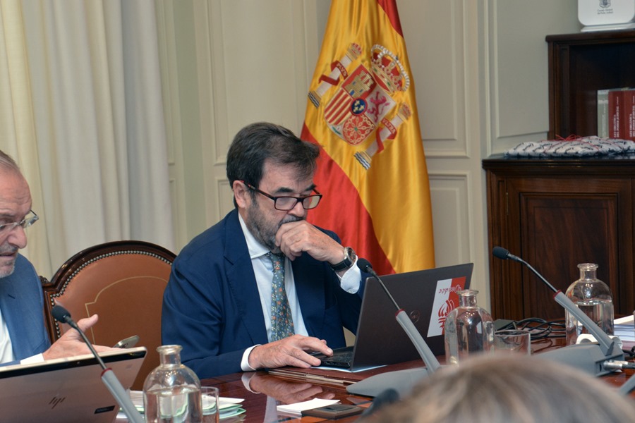 El catedrático Vicente Guilarte Gutiérrez (c), nuevo presidente del Consejo General del Poder Judicial (CGPJ),