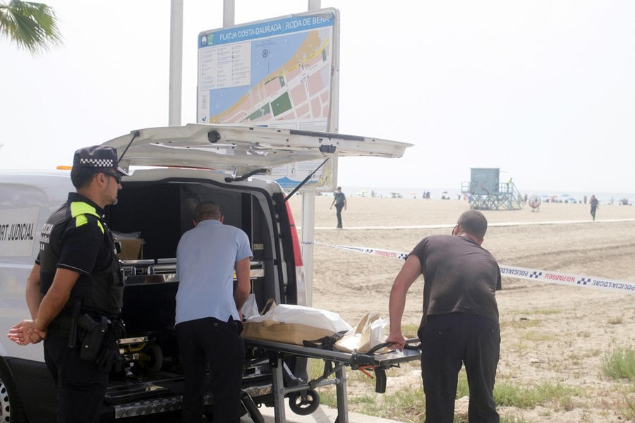 El cadáver de la bebé encontrado en la playa Costa Daurada de Roda de Berà.