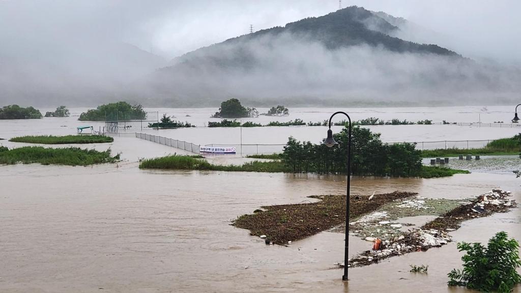 At least 22 dead, dozens missing in South Korea monsoon rains EFE