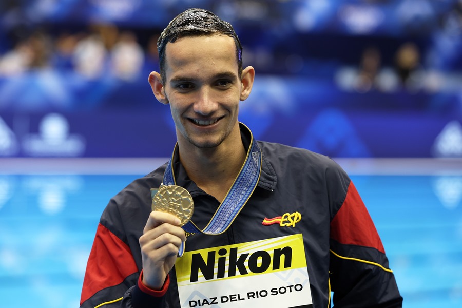 Fernando Diaz del Rio con la medalla de oro