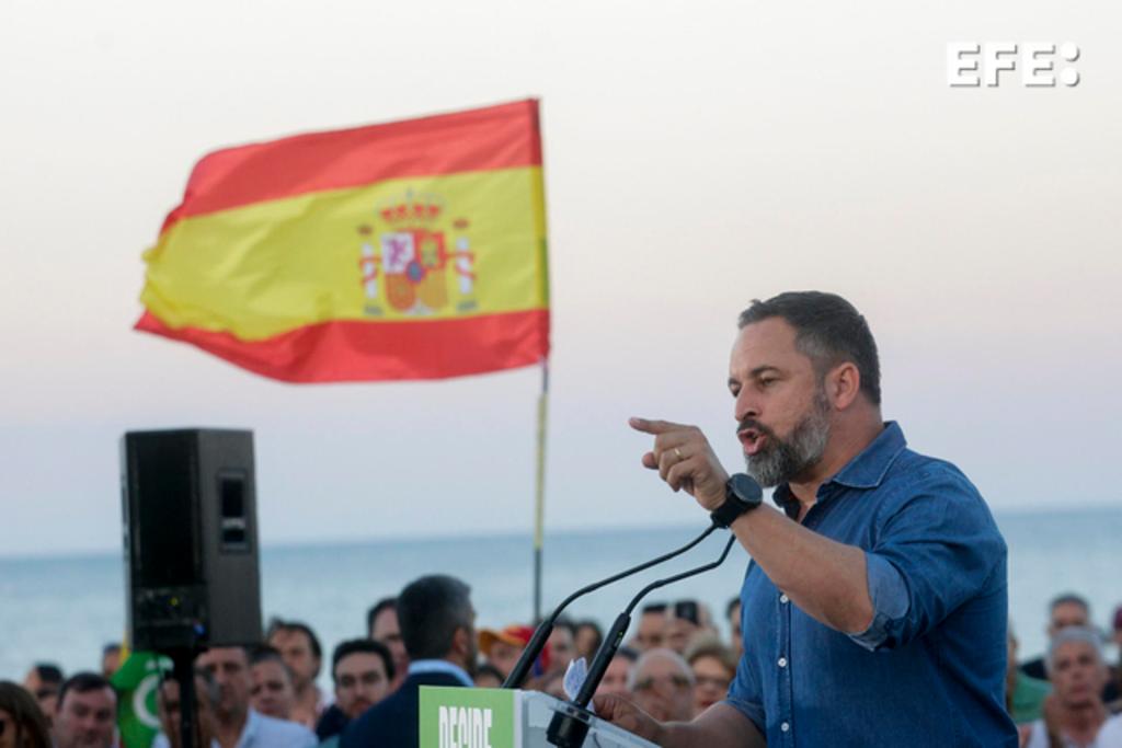 El presidente de Vox, Santiago Abascal, durante el acto que su formación ha celebrado este sábado en Barcelona. EFE / Quique García.