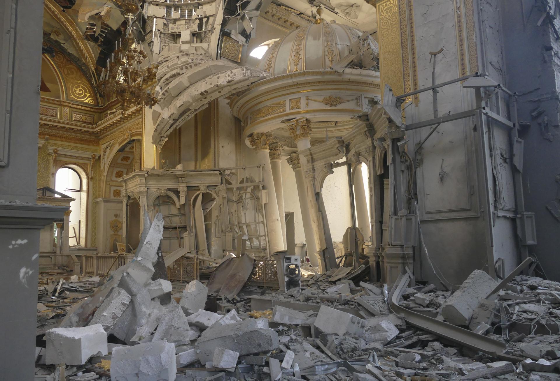 An internal view of the Transfiguration Cathedral, damaged by a missile attack in the Odesa region, southern Ukraine, 23 July 2023. EFE-EPA/IGOR TKACHENKO
