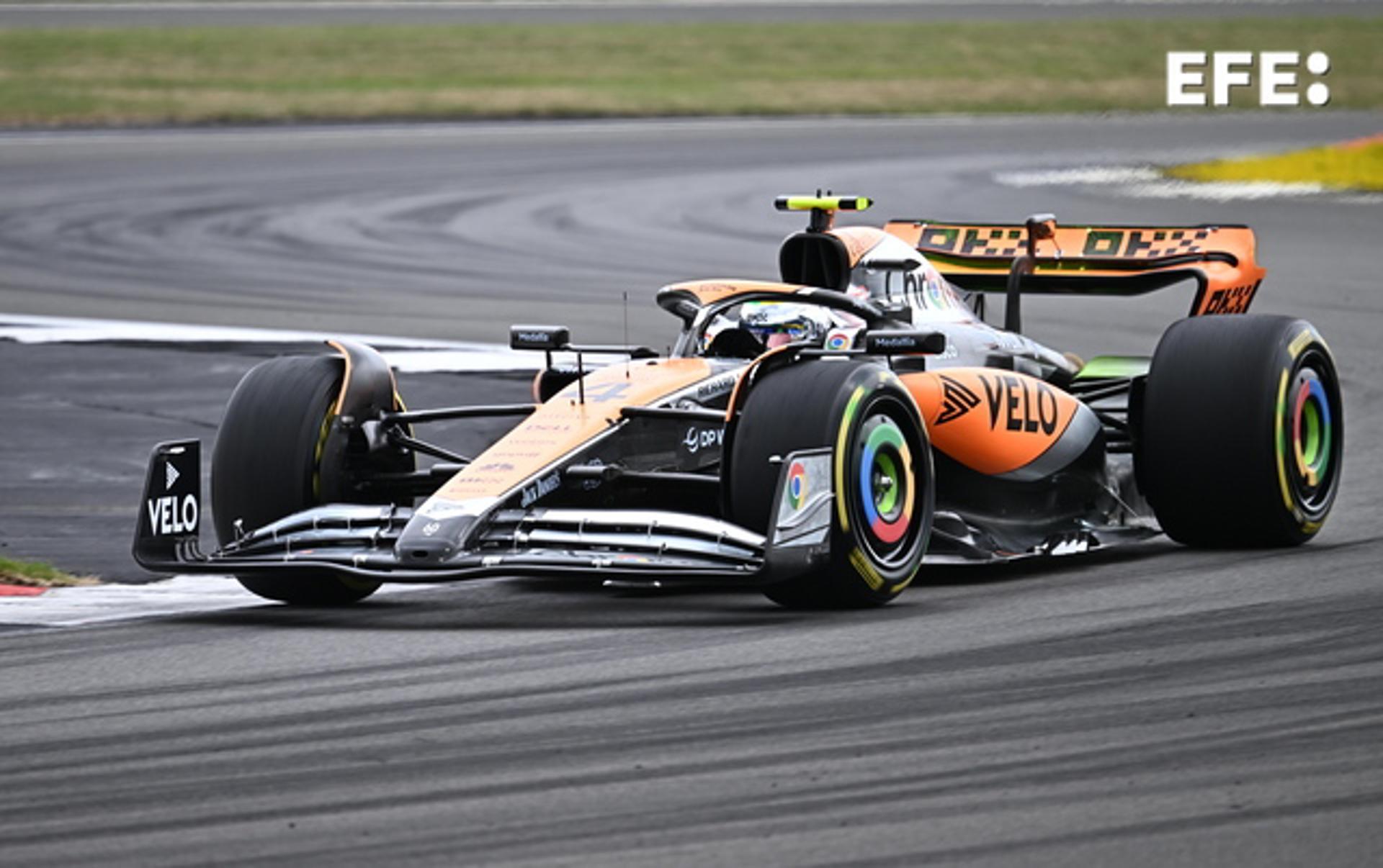 Formula One driver Lando Norris (McLaren) in action during practice for the British Grand Prix at the Silverstone Circuit in Silverstone, England, on 8 July 2023. EFE/EPA/CHRISTIAN BRUNA
