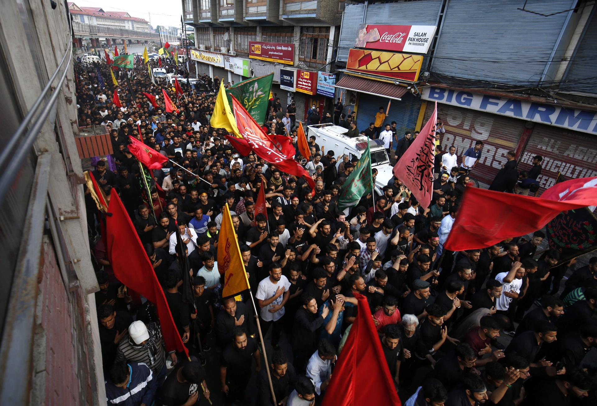 Shiite mourners attending the Muharram procession in the City Centre in Srinagar, the summer capital of Indian Kashmir, 27 July 2023. EFE/EPA/FAROOQ KHAN