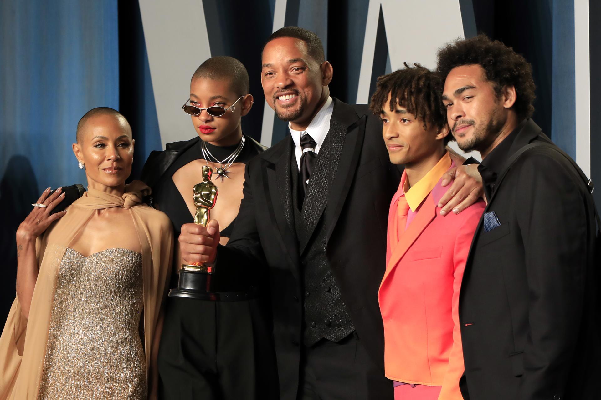 (L-R) Jada Pinkett-Smith, Willow Smith, Will Smith, Jaden Smith, Trey Smith pose at the 2022 Vanity Fair Oscar Party following the 94th annual Academy Awards ceremony, at the Wallis Annenberg Center for the Performing Arts in Beverly Hills, California, USA, 27 March 2022. EFE-EPA/NINA PROMMER/FILE