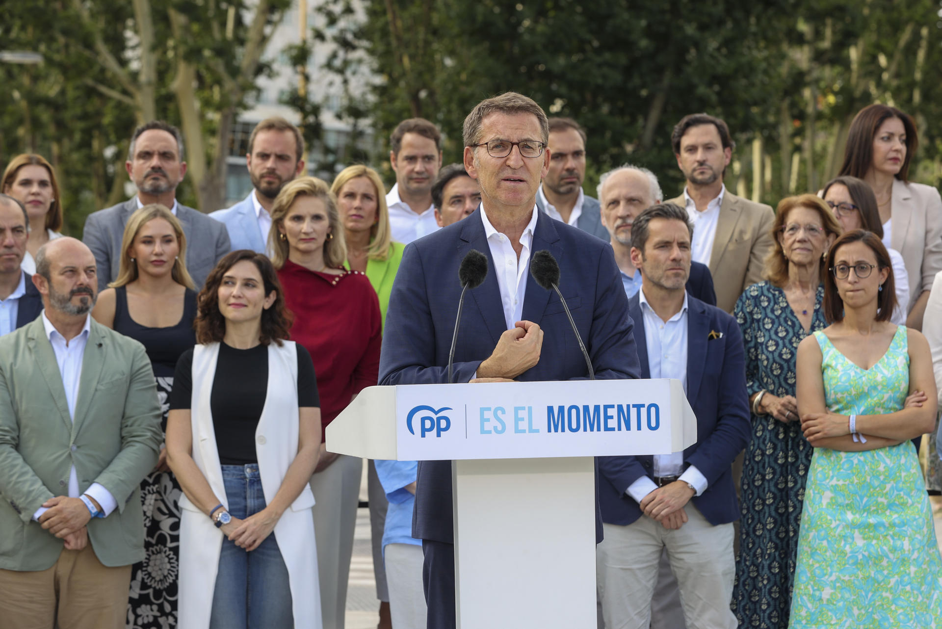 El presidente del PP, Alberto Núñez Feijóo, presenta la candidatura por Madrid para las elecciones del 23 de julio en la Plaza de España de la capìtal. EFE/ Kiko Huesca
