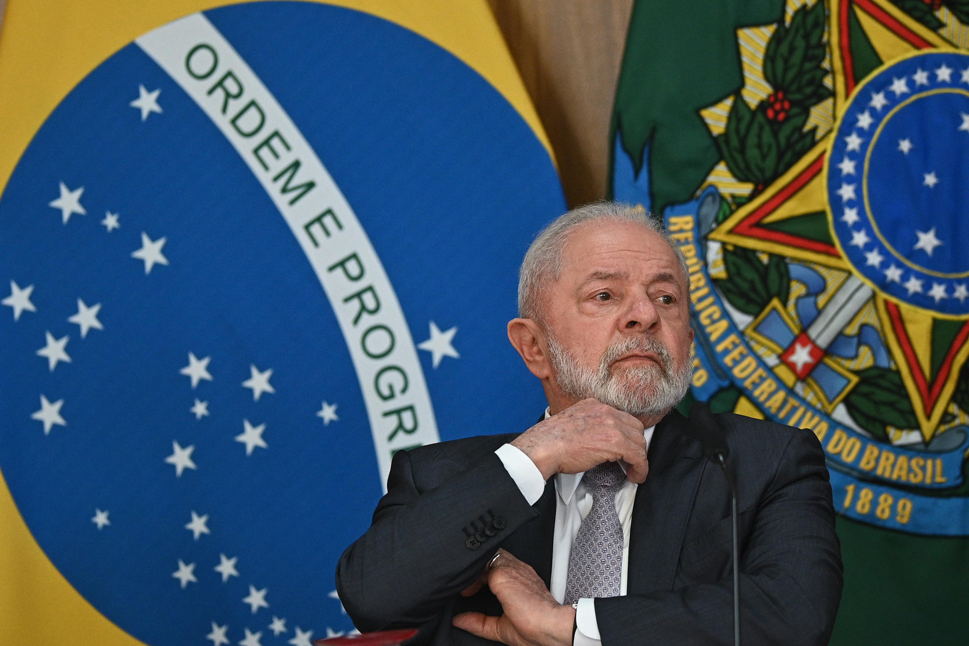 El presidente de Brasil, Luiz Inácio Lula da Silva, participa en la reunión de relanzamiento del Consejo Nacional de Desarrollo Industrial (CNDI), hoy, en el Palacio de Planalto en Brasilia (Brasil). EFE/André Borges