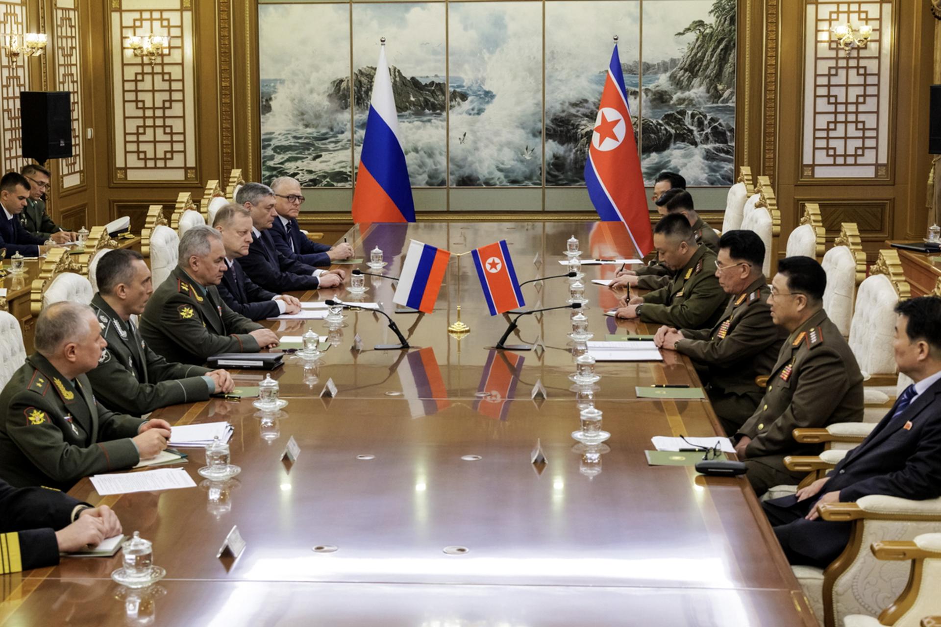 A handout photo made available by the Russian Defence Ministry shows Russian Defence Minister Sergei Shoigu (3-L) attending a meeting with North Korea's Defence Minister General Kang Sun-nam (3-R) in Pyongyang, North Korea, 26 July 2023. EFE-EPA/RUSSIAN DEFENCE MINISTRY PRESS SERVICE / HANDOUT --MANDATORY CREDIT-- HANDOUT EDITORIAL USE ONLY/NO SALES