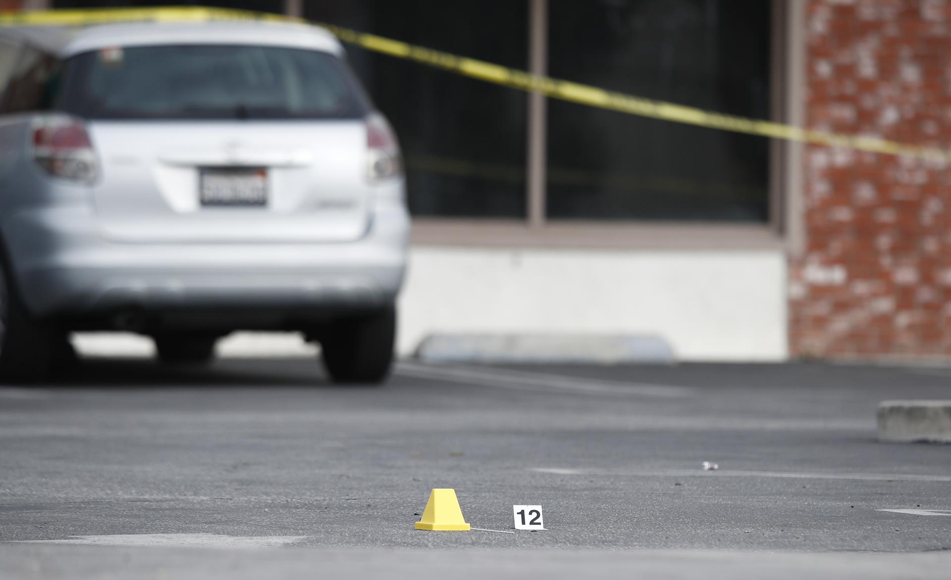 File photo of the scene of a shooting somewhere in the United States. EFE/Caroline Brehman
