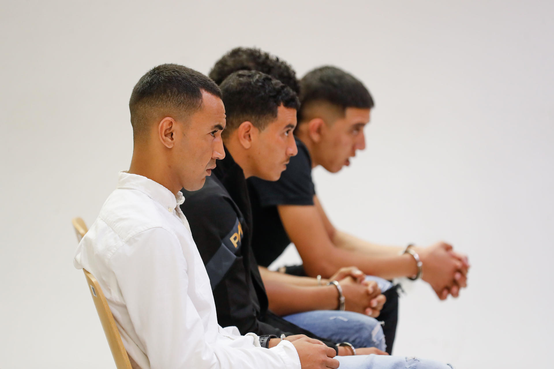 Foto de archivo tomada durante el juicio celebrado en la Audiencia de Las Palmas a los cuatro jóvenes que han sido condenados por violar en grupo a una turista en Puerto Rico (Gran Canaria) en febrero de 2021. EFE/ Elvira Urquijo A.