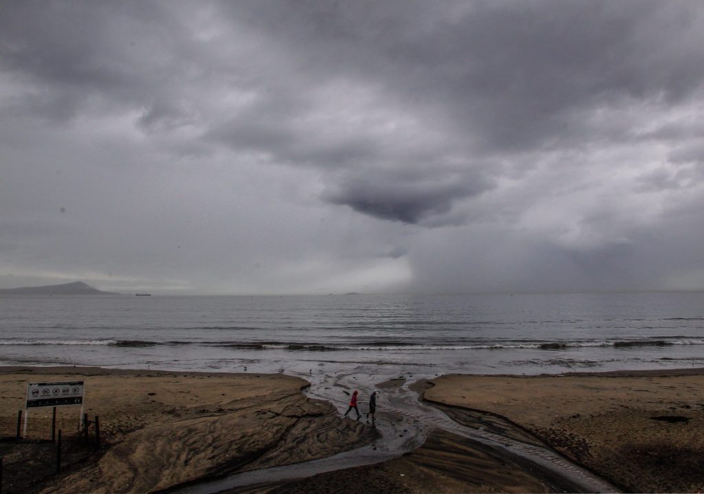 El huracán Hilary crece a categoría 4 mientras avanza a la península de Baja California
