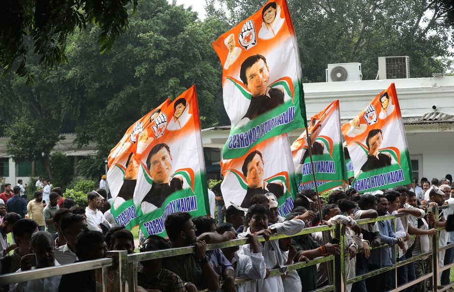 Seguidores del opositor indio Rahul Gandhi, hoy en Nueva Delhi.