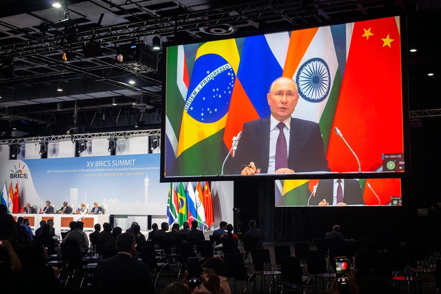 El presidente ruso, Vladimir Putin, interviene por videoconferencia en la cumbre de los BRICS