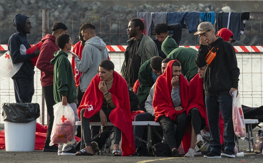 Llegan a Lanzarote 442 inmigrantes en 24 horas en nueve pateras