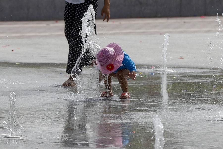 España encara su peor día de calor, con casi todo el país en riesgo extremo de incendios
