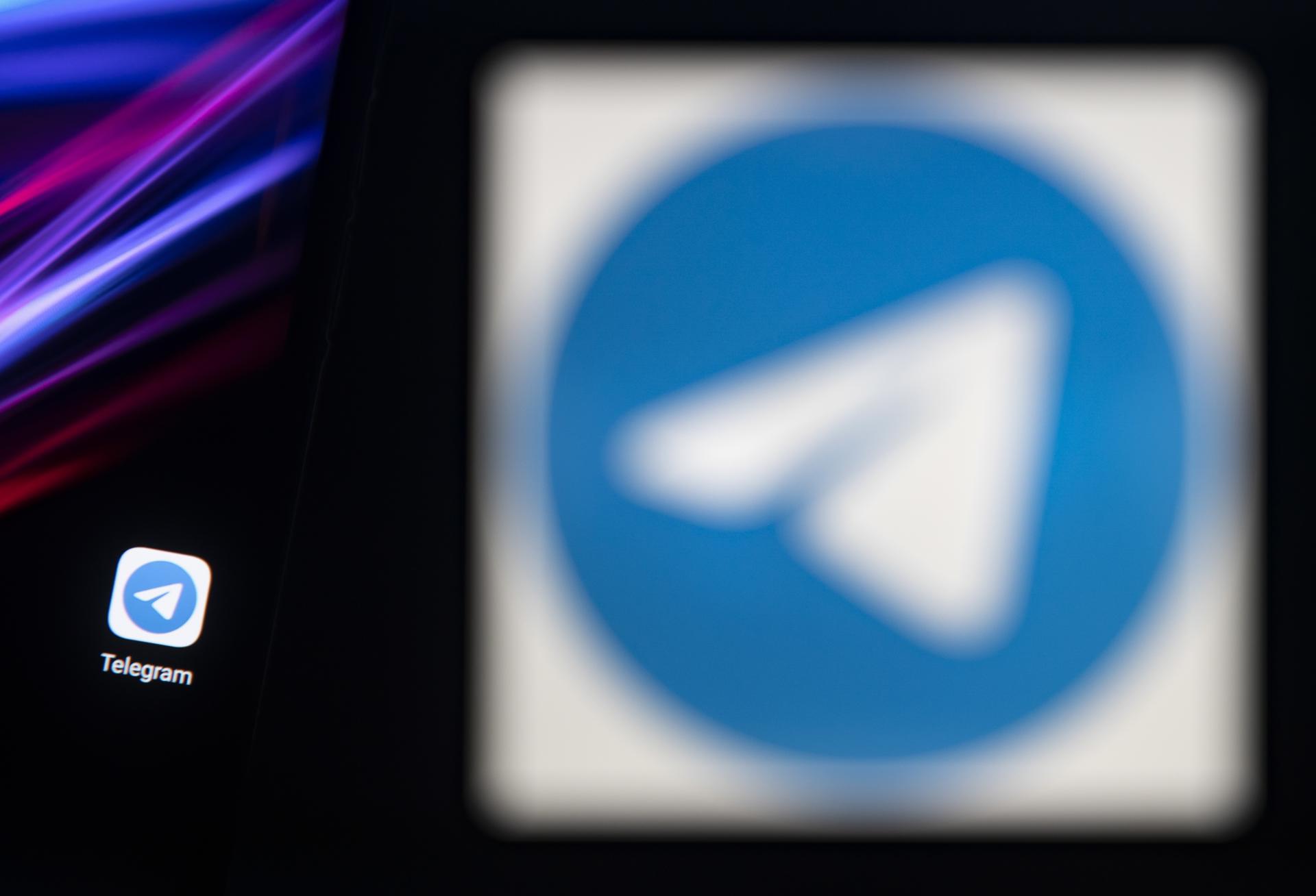 A photo illustration shows the logo of social media messaging application Telegram on a computer and on a mobile telephone screen, in Paris, France, 27 January 2021. EFE-EPA FILE/IAN LANGSDON