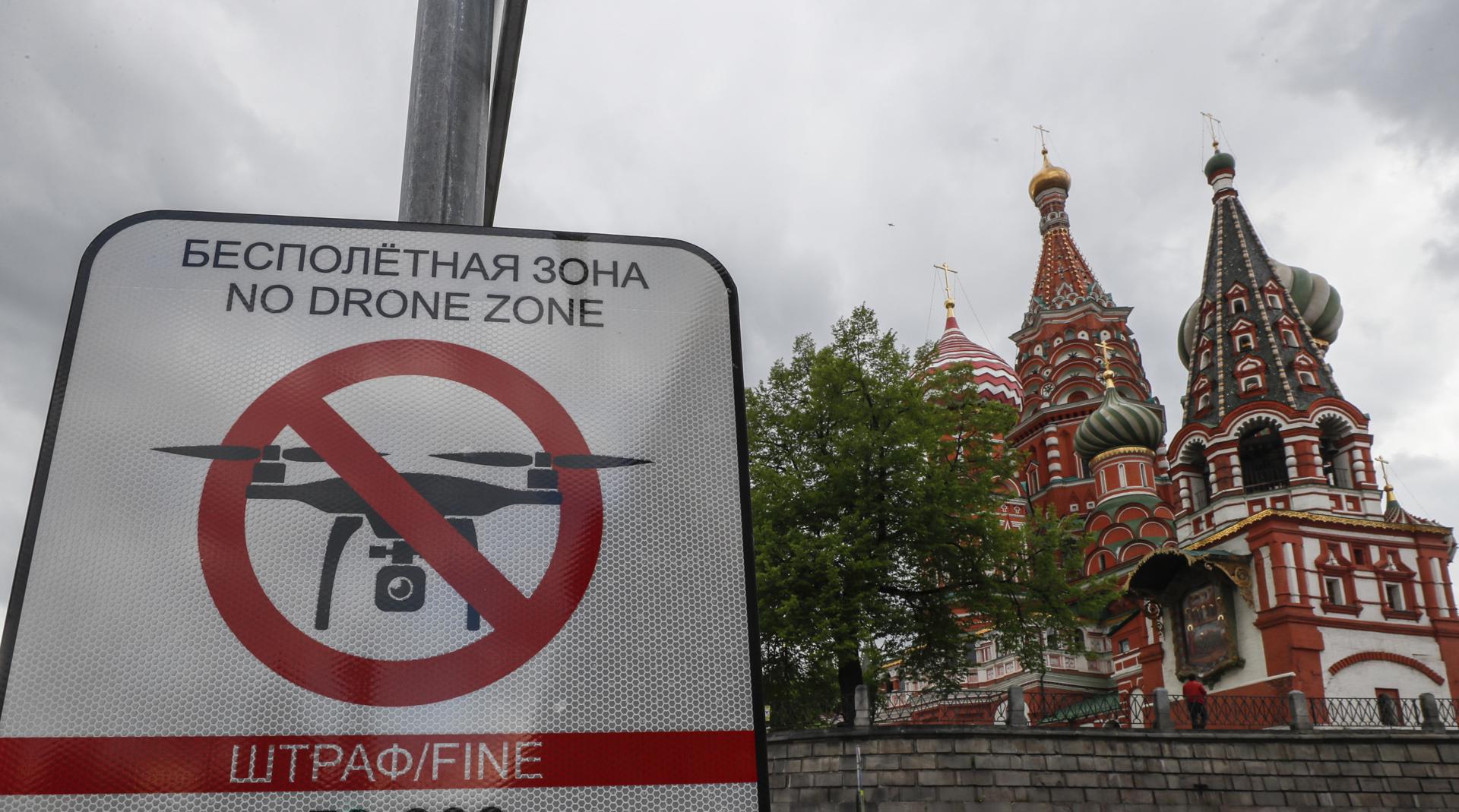 A 'No Drone Zone' sign is placed in front of the Red Square in Moscow, Russia, 03 May 2023. EFE-EPA FILE/YURI KOCHETKOV