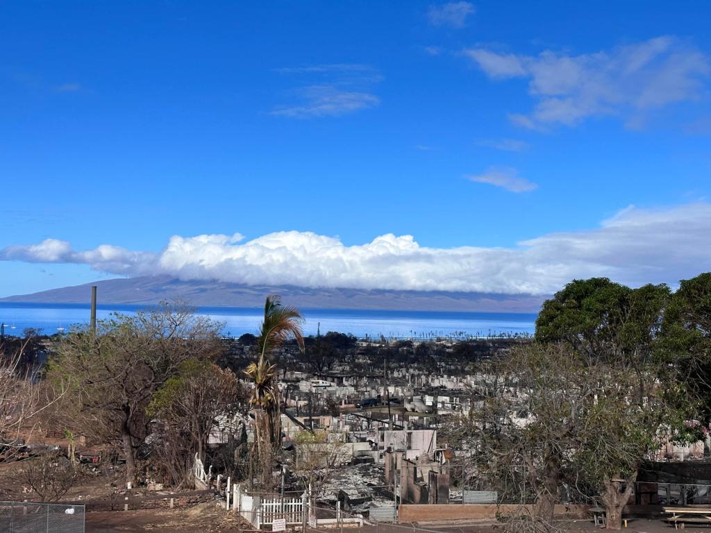 Fotografía que muestra los destrozos ocasionados por el incendio en Lahaina, el 21 de agosto de 2023, en Lahaina (EE.UU.). EFE/Octavio Guzmán
