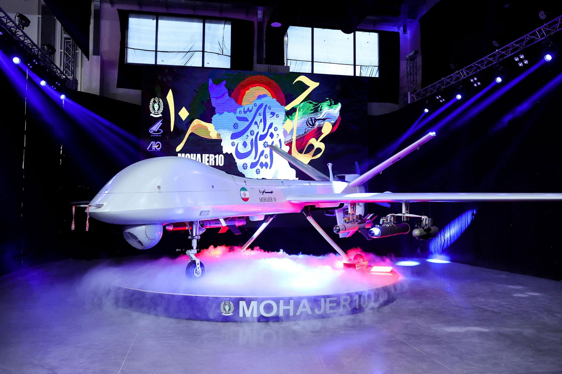 A handout photo made available by the Iranian presidential office shows the new drone 'Mohajer 10' during an unveiling ceremony in Tehran, Iran, 22 August 2023. EFE-EPA/IRANIAN PRESIDENTIAL OFFICE / HANDOUT HANDOUT EDITORIAL USE ONLY/NO SALES
